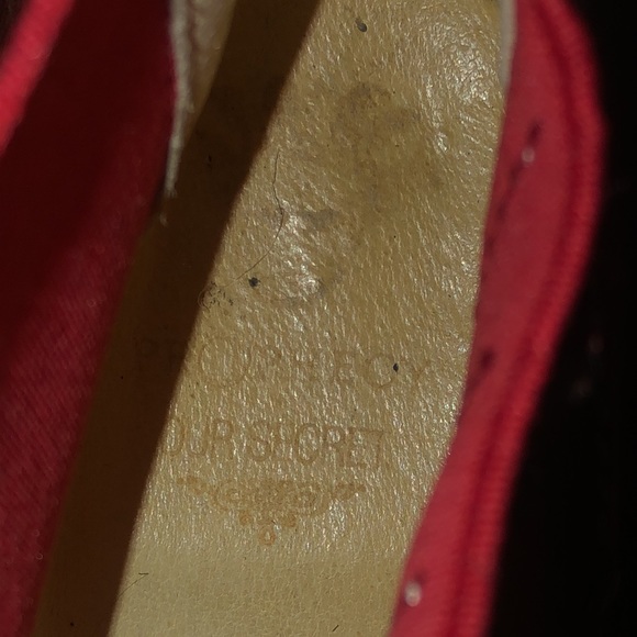 BNWOT red distressed Prophecy ‘Our Secret’ red leather ankle boot - Picture 13 of 13